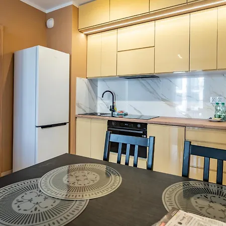 Apartment Strzelecka Yellow *